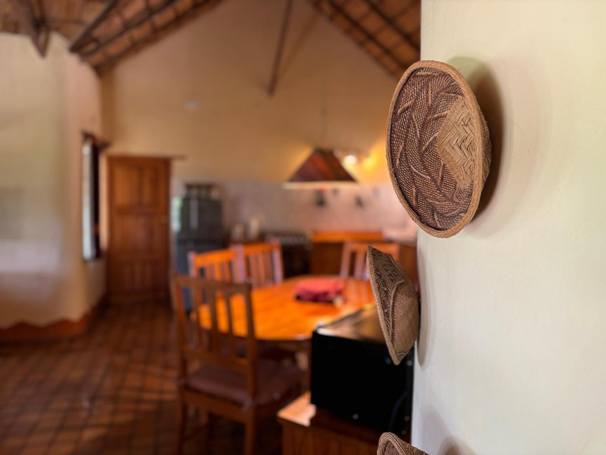 Musangano Lodge Odzi Buitenkant foto