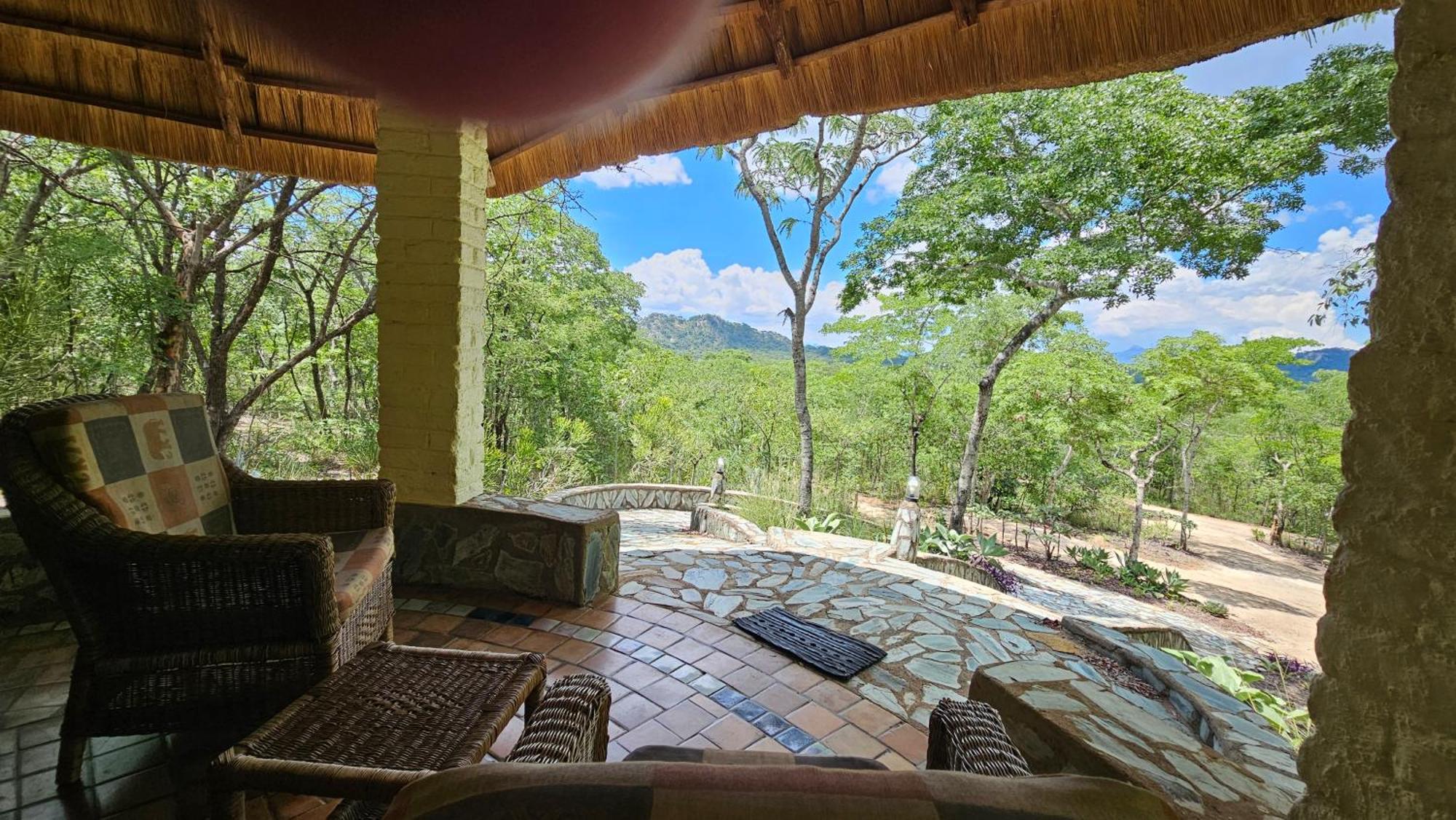 Musangano Lodge Odzi Buitenkant foto